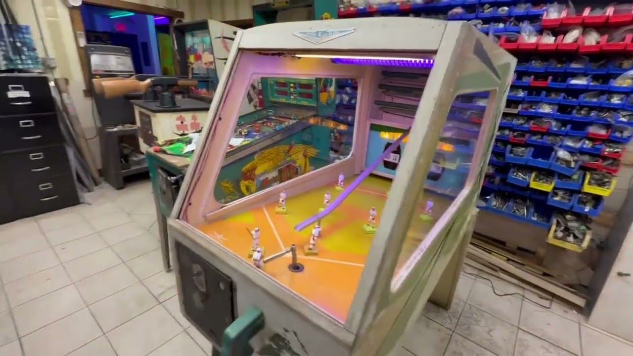 1965 Irving Kaye Batting Practice baseball arcade pitch and bat game
