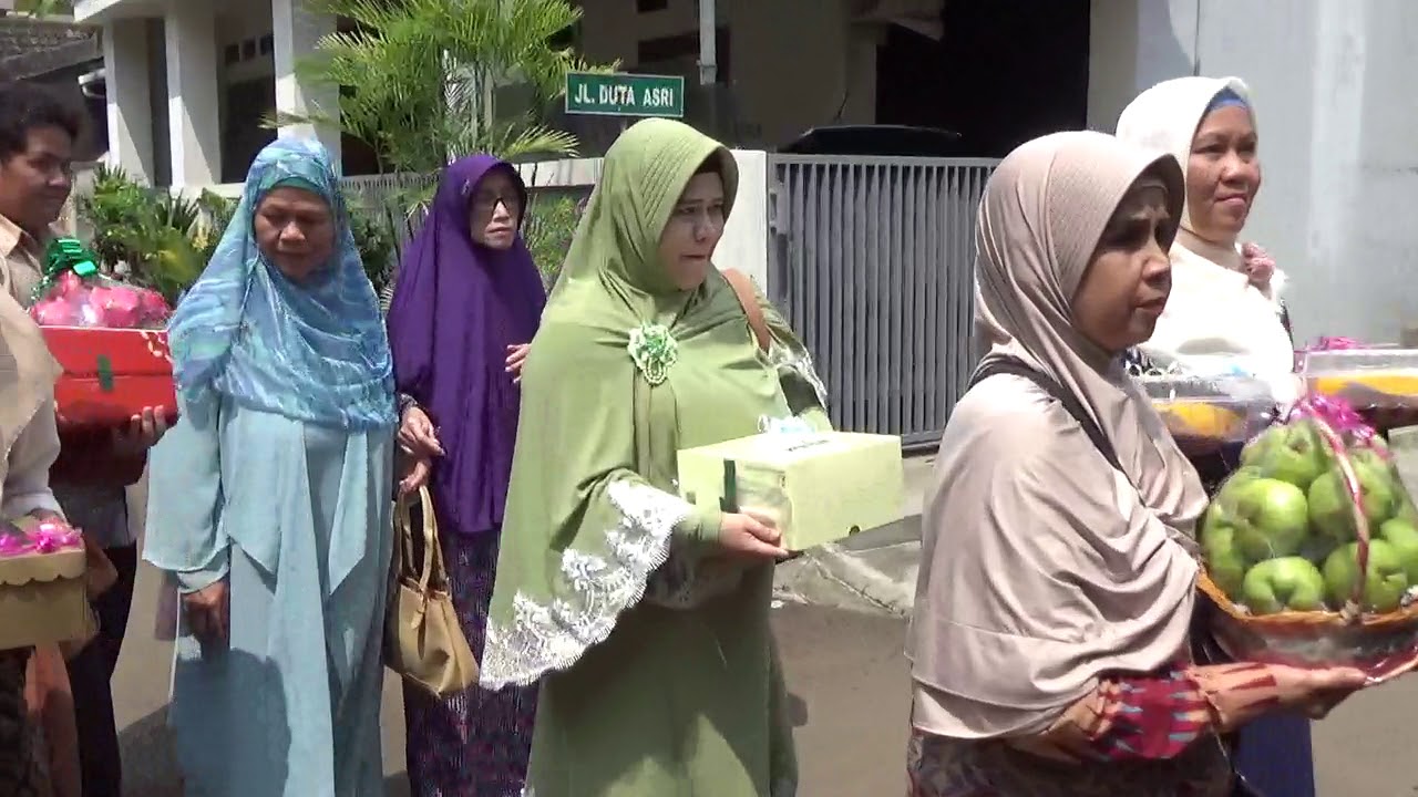 Acara Lamaran Fahmi & Rika