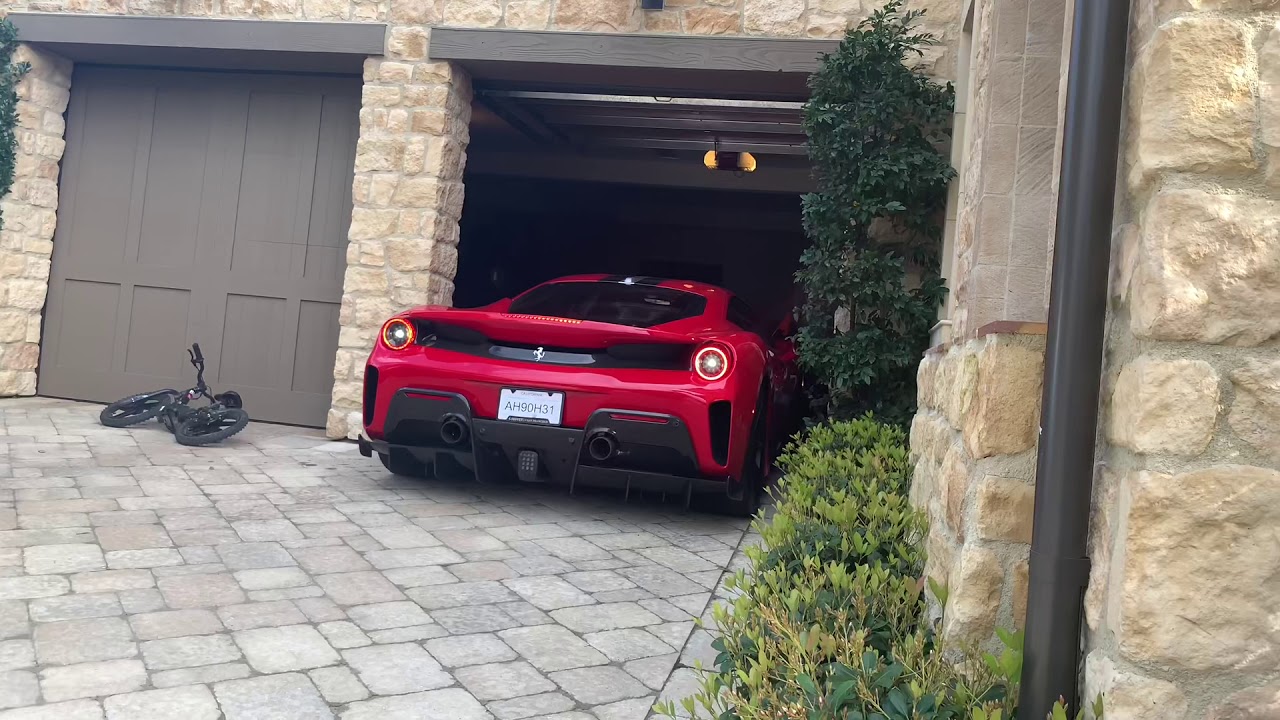 Ferrari 488 Pista Launch Control