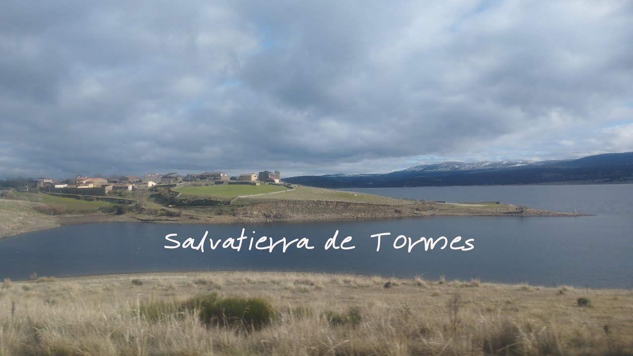 The lakeside hamlet of Salavatierra de Tormes, Castilla y León