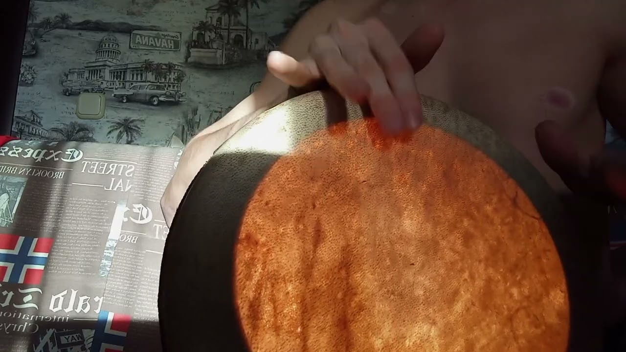 Free improvisation on darbuka groove