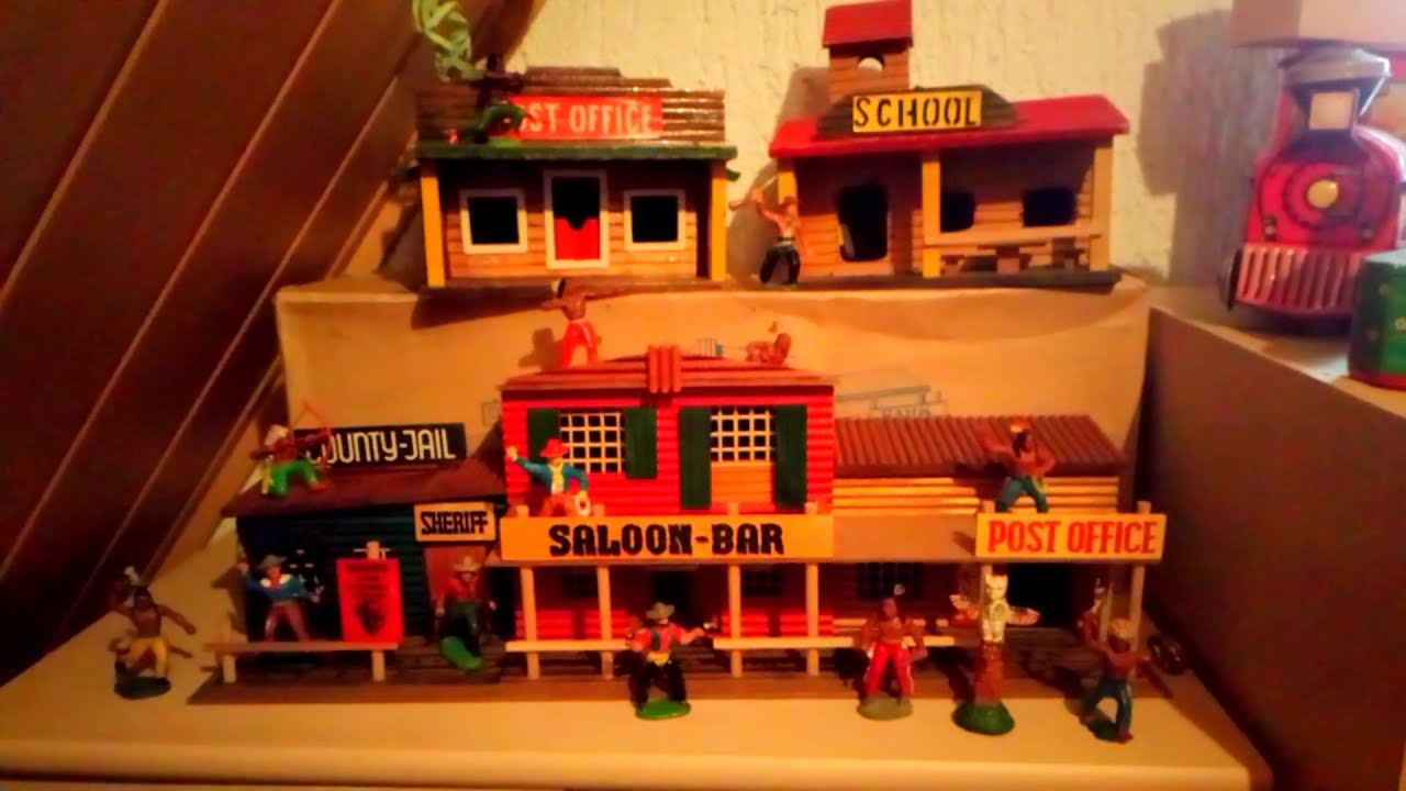 DDR Spielzeug/ East German Toys/..... Indianer, Cowboys und Forts