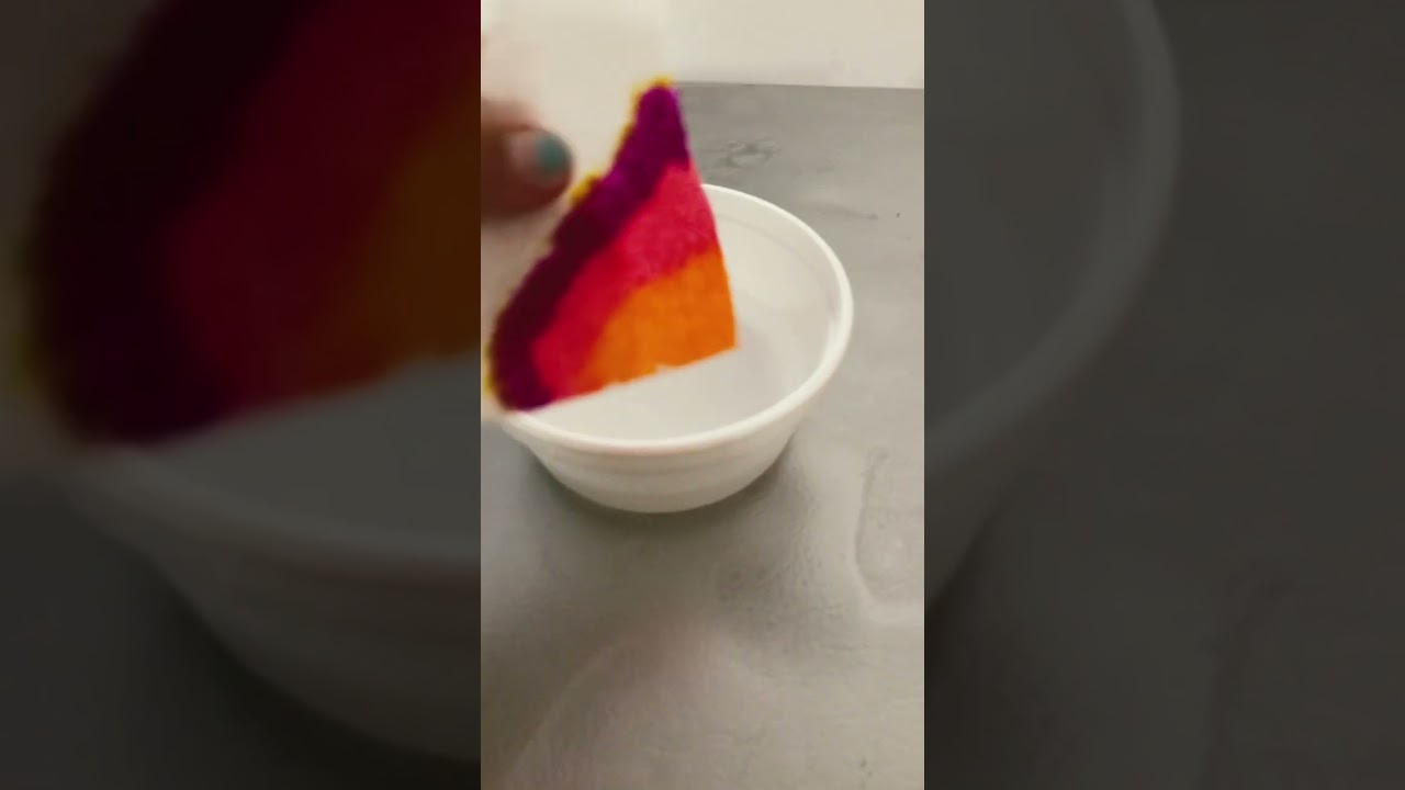 All you need is paper towel and markers, and some water￼