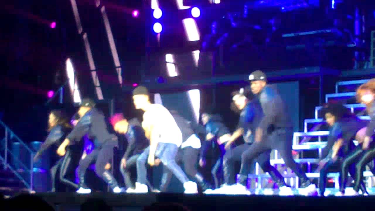 Justin Bieber performing Boyfriend/Baby at the O2 Arena (Believe Tour) March 4 2013 London