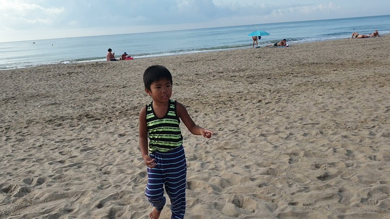 3 days vacation in GAVA Mar...Barcelona Spain walking tour...