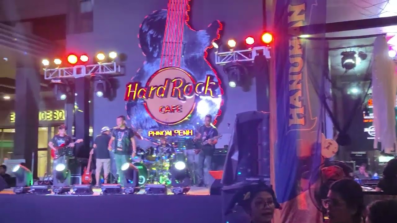 LIVE HALLOWEEN CONCERT 2025 - អាលីន / កុំស្រលាញ់ស្រីក្នុងវ័យសិក្សា | Chuon Chantethya