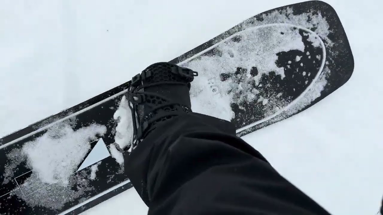 Niseko Annupuri Descent — Sunlight Through Clouds, Wide Powder Slopes & Tree Run