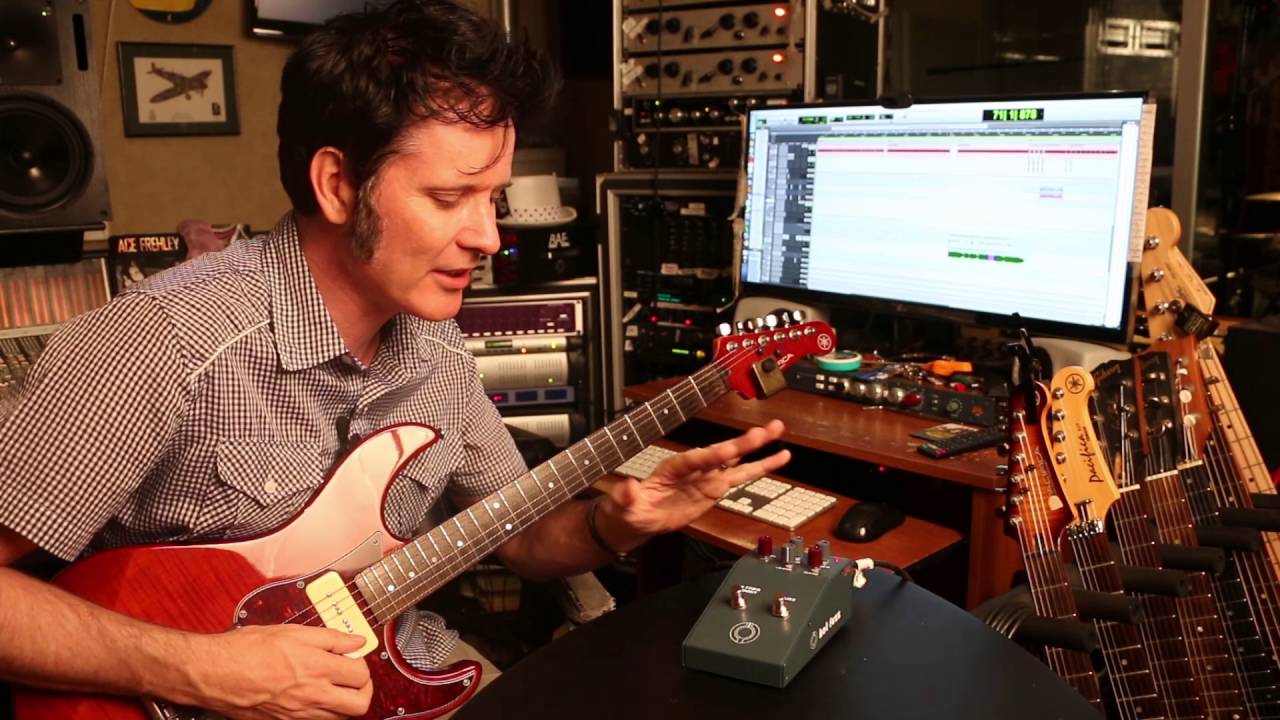 BAE Hot Fuzz Pedal Review and Competition! - Warren Huart: Produce Like A Pro