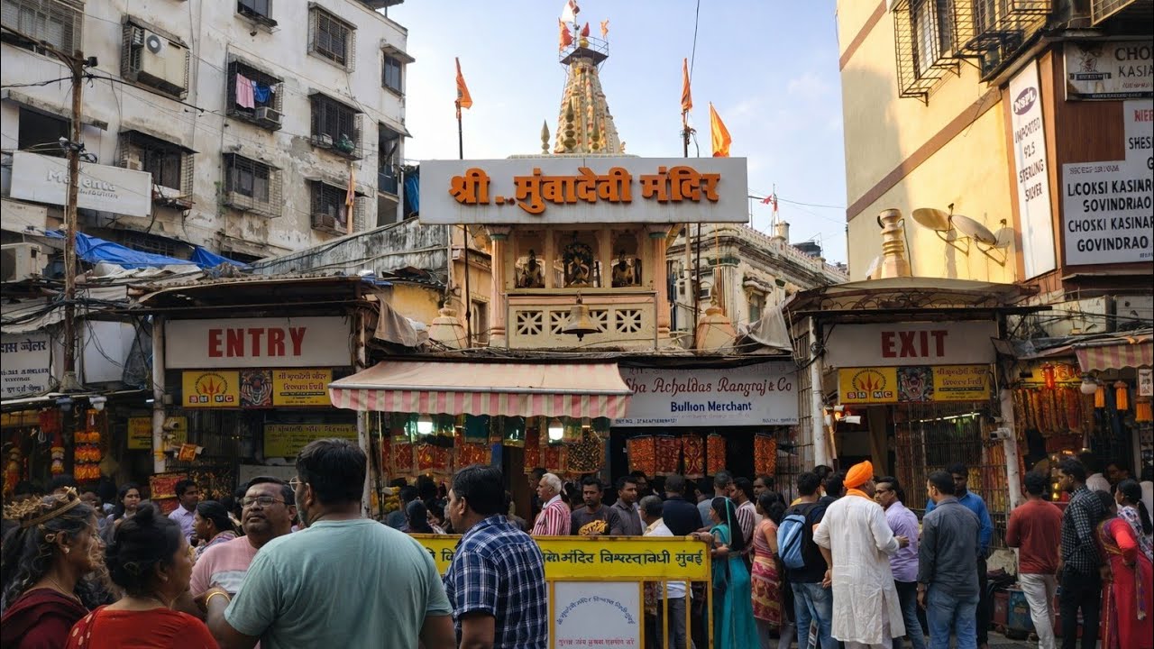 Inside Mumbadevi Temple Area | Real Mumbai Street Walk You’ve Never Seen 
