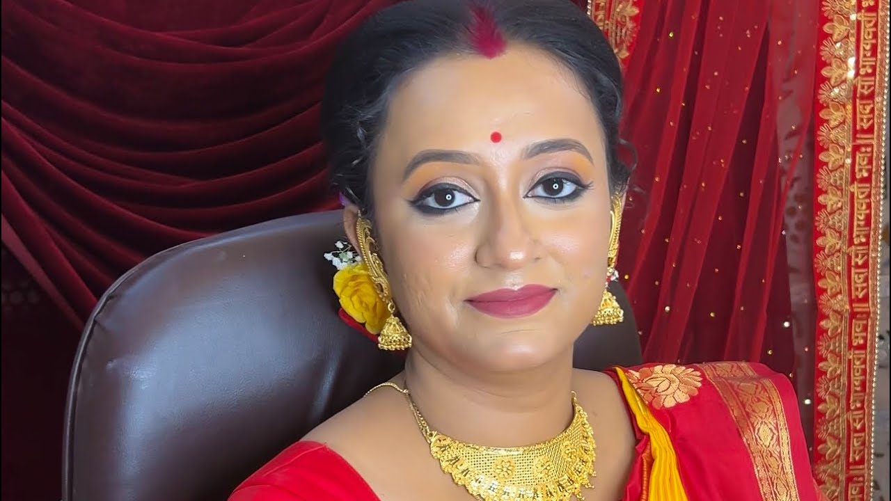 হলুদ লাল শাড়িতে কি সুন্দর একটা লুক॥ soft glamorous makeup look full tutorial 