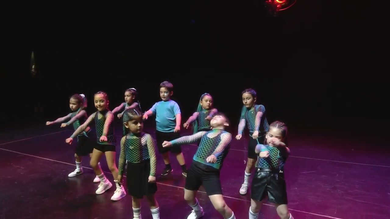 GRUPO PRE KIDS 1 GALA 2024