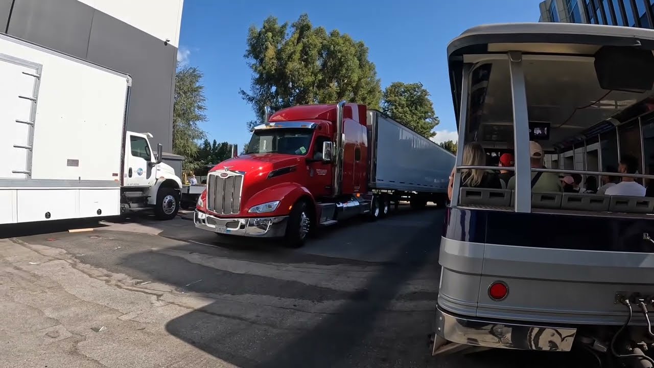 9/17/2024: Universal Studios Hollywood - Studio Tour (Last Car, First Row, Left Side)