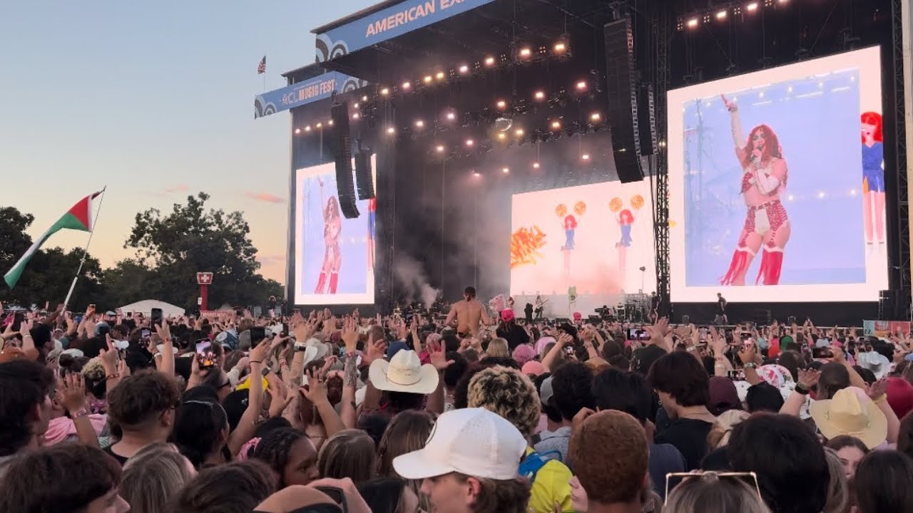 Chappell Roan HOT TO GO! ACL Sunday w1 10/6/24 Austin City Limits