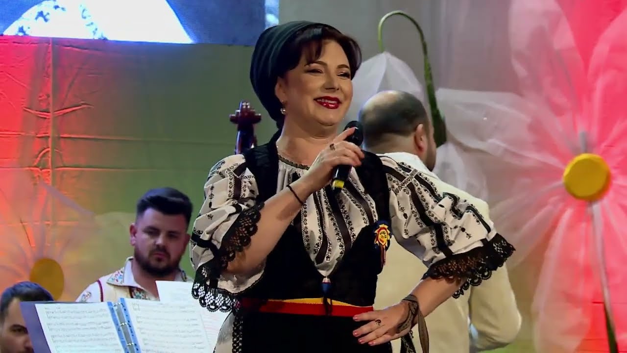 Adina Hada-Spectacol Aniversar ''Port în suflet anii mei''- Deschiderea spectacolului