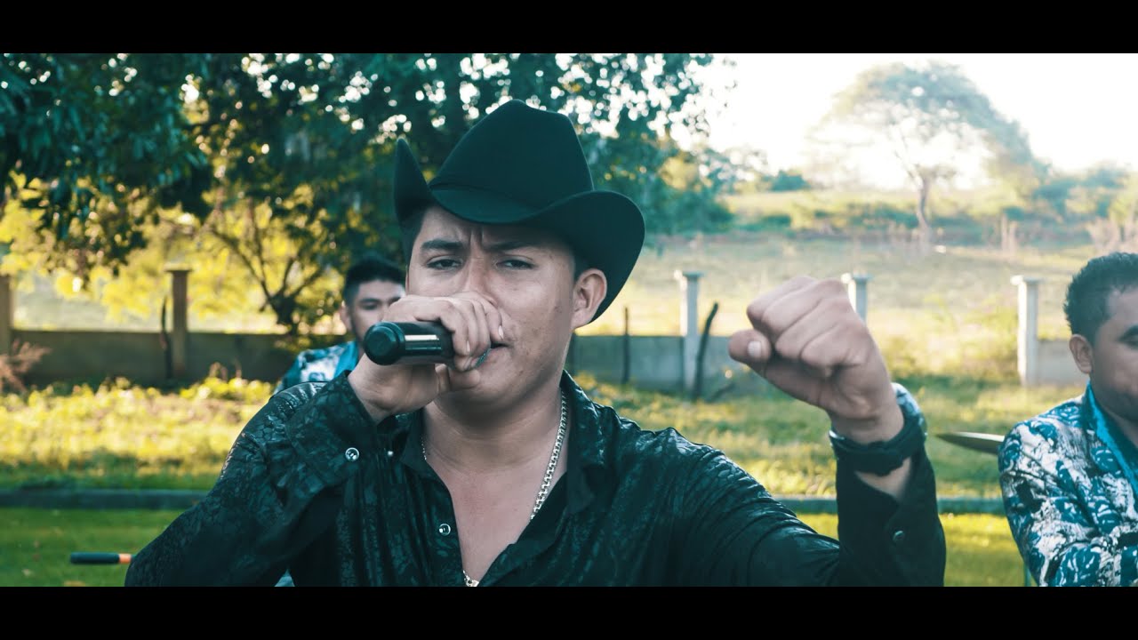 El Se&ntilde;or de la Retro - La Tronadora Banda San Jos&eacute; (Video Oficial)