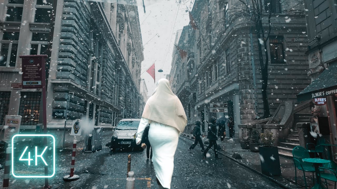 Snow Walk Through Beyoğlu, Galata Tower, and Istiklal Street in Istanbul Amid Heavy Snowfall