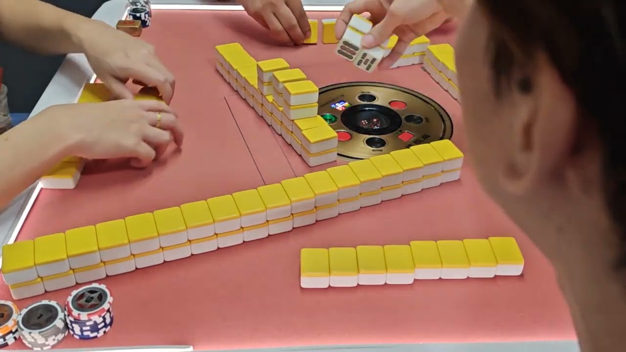 Singapore Mahjong Omg!  Call 13 cards? Come on man - Pov Xiang 5th July