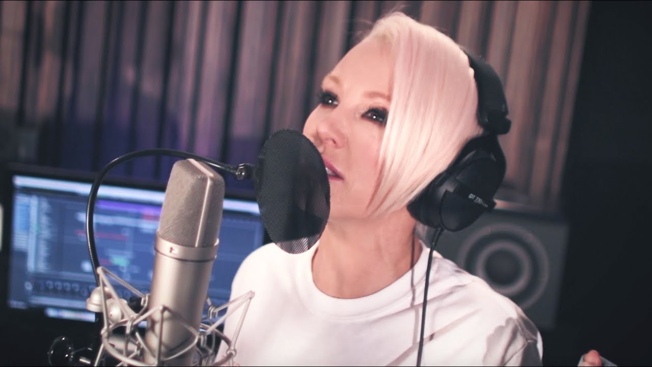 Gareth Emery & Emma Hewitt - Take Everything (Unplugged)