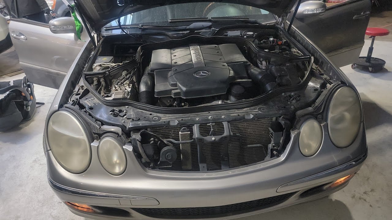 Mercedes E500 2003 года: разрядка аккумулятора при выключенном автомобиле. Диагностика. Давайте р...