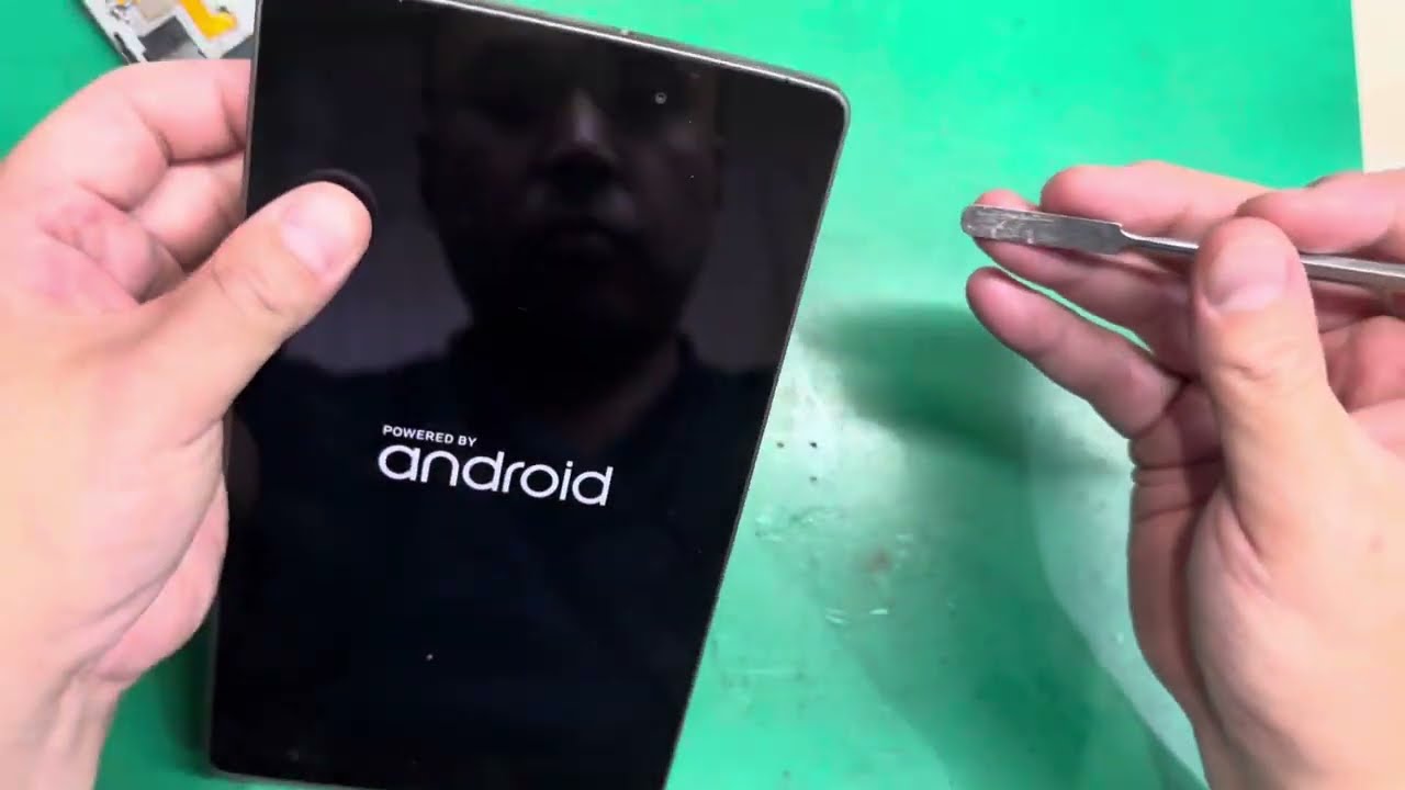 au Qua tab PX LGT31 タブレット ディスプレイ画面交換修理