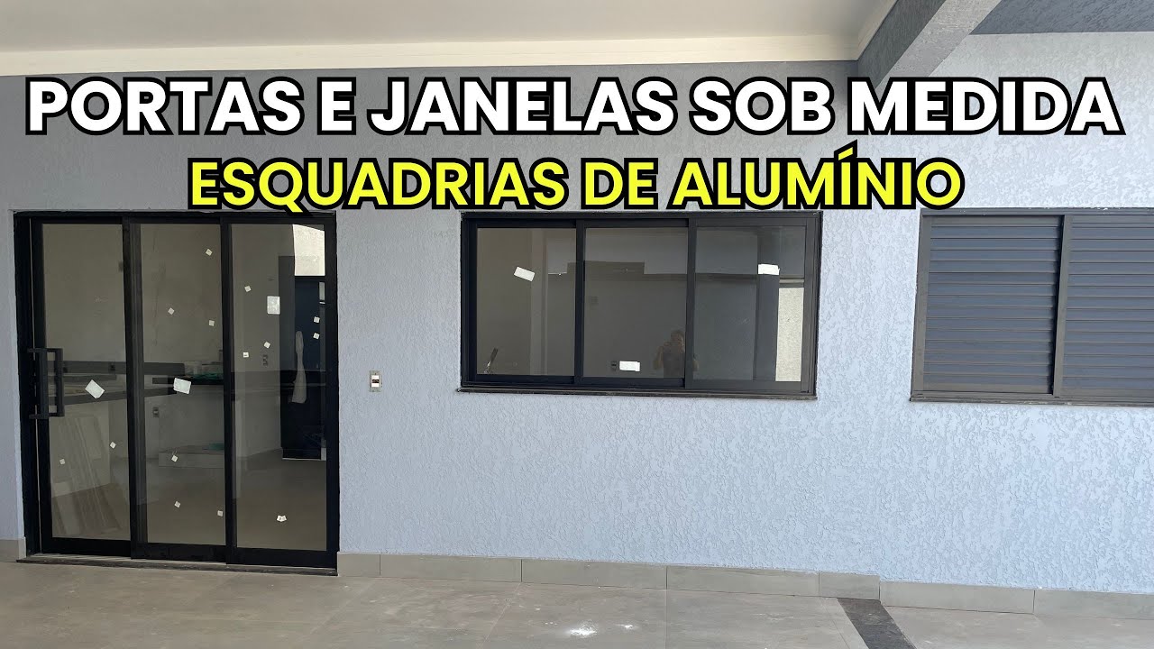 Portas e Janelas em alum&iacute;nio preto | Casa Completa