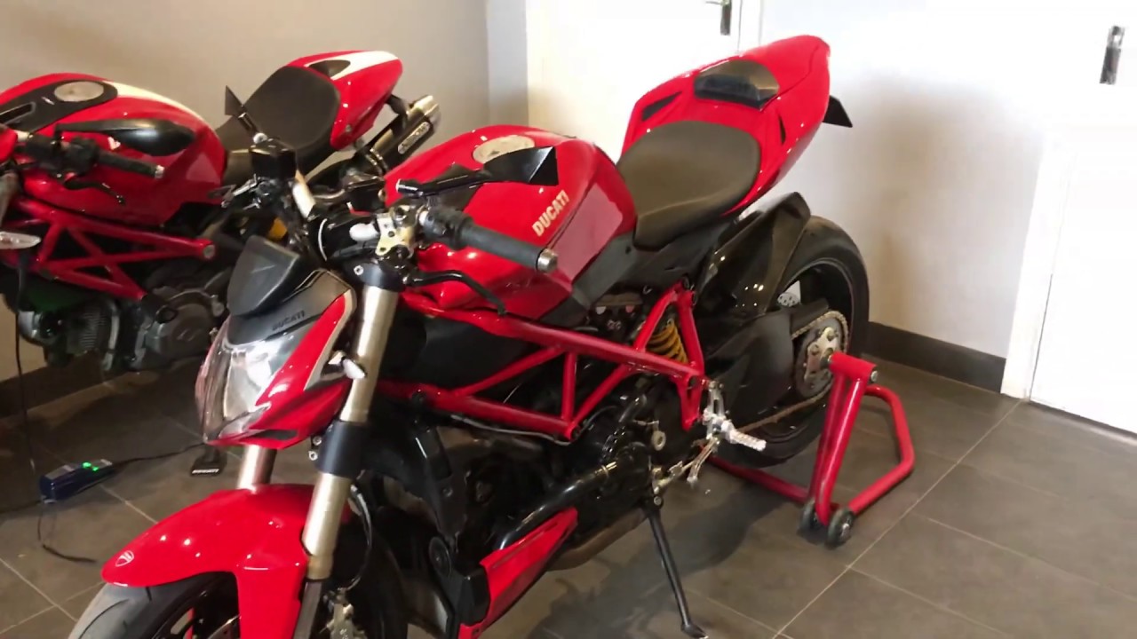 Ducati Streetfighter 848 modifications / Ducati Performance, Moto Corse, Rizoma, Carbon King