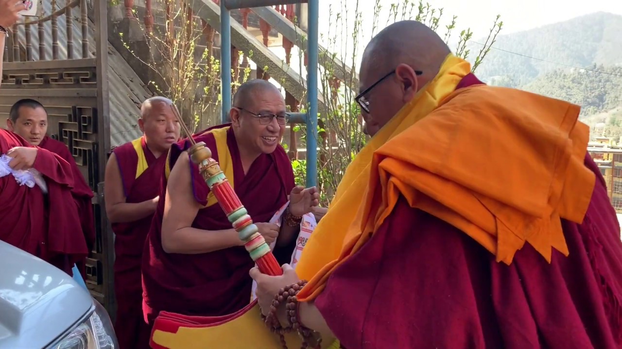 Welcome to Khen Rinpoche