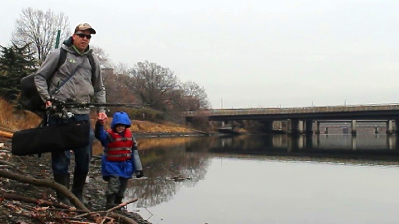 How to catch carp in a river - Carp fishing in winter