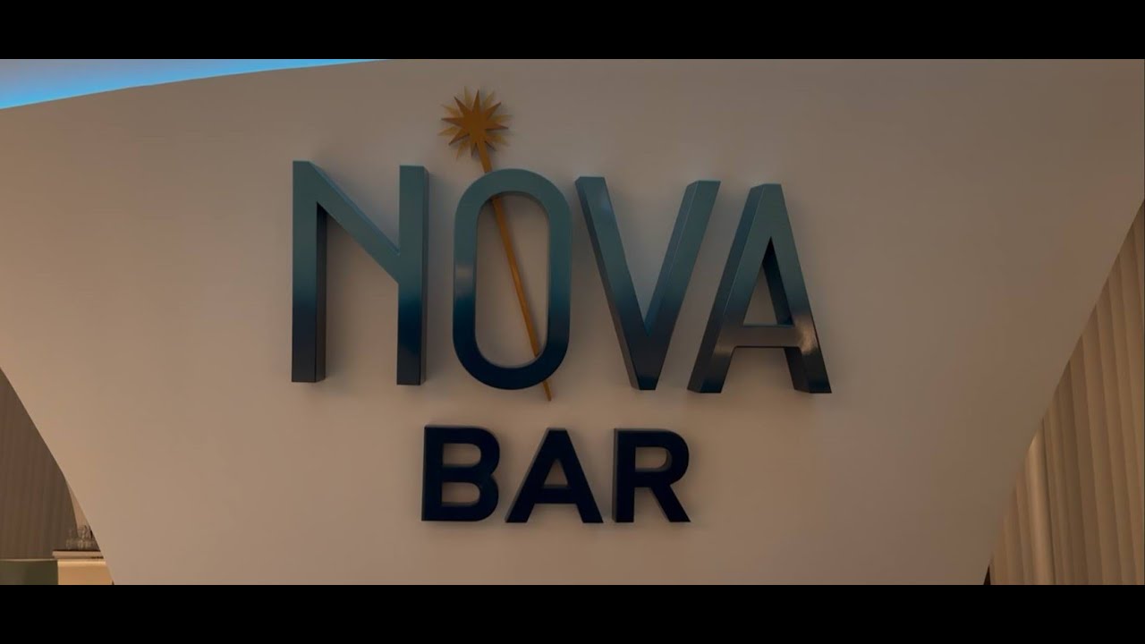 Universal's Stella Nova Hotel FULL Tour | Food & Drink Review