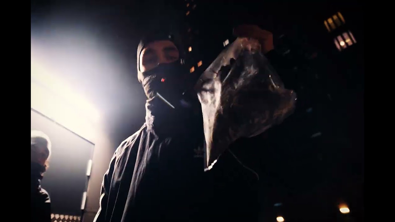 b52 - frufru