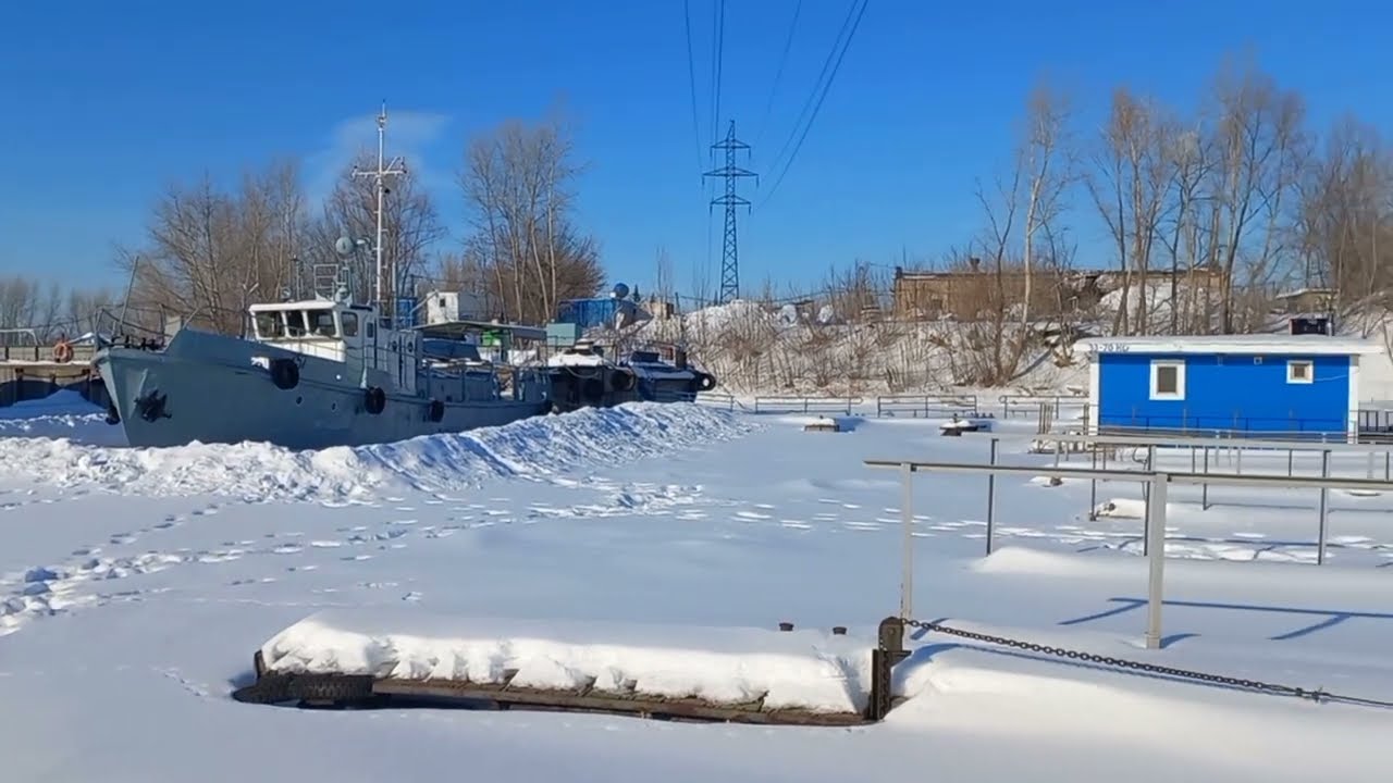 Лыжная прогулка по Волги.