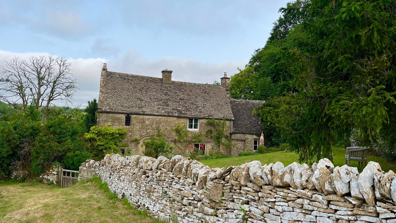 Hidden Village in England - A Peaceful and Quiet English village WALK