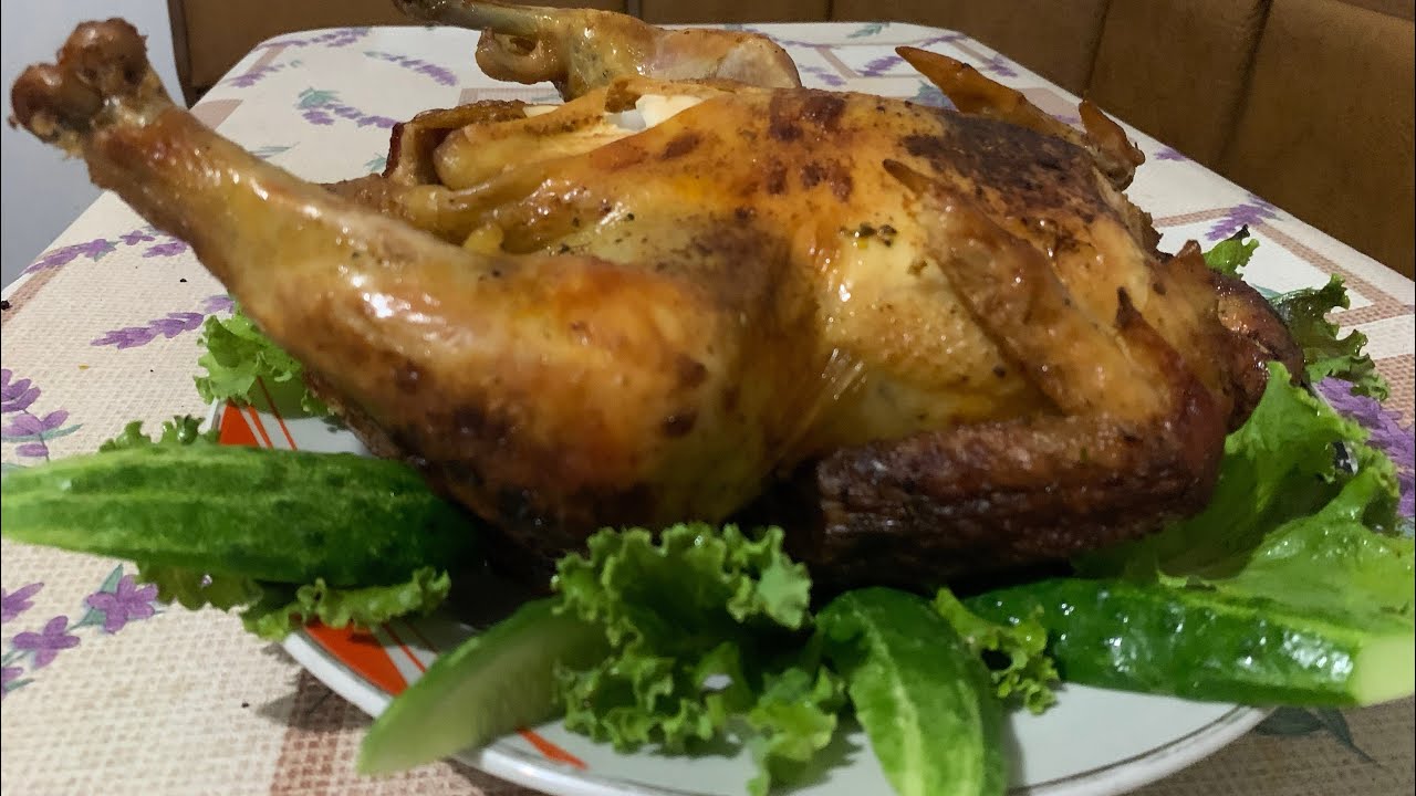 Курка гриль . Домашня курка ( Бройлер￼ ) запечена в духовці в рукаві . Неймовірна смакота 🤤.