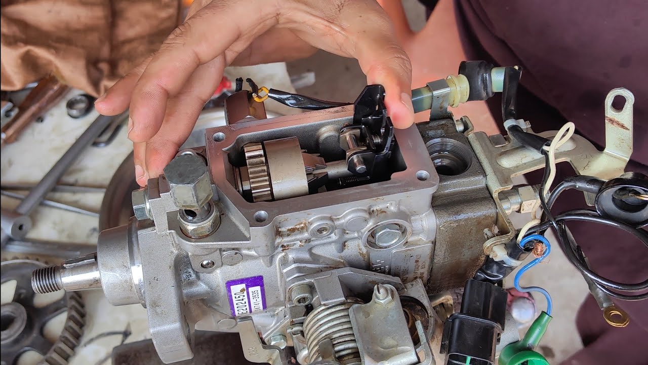 mitsubishi Intercooler Pajaro diesel pump repair // Intercooler 4m40 engine diesel pump repair