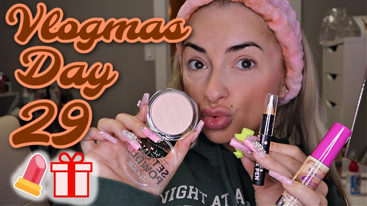 Using my brand new ADVENT CALENDAR MAKEUP I haven't used yet *Day 29*