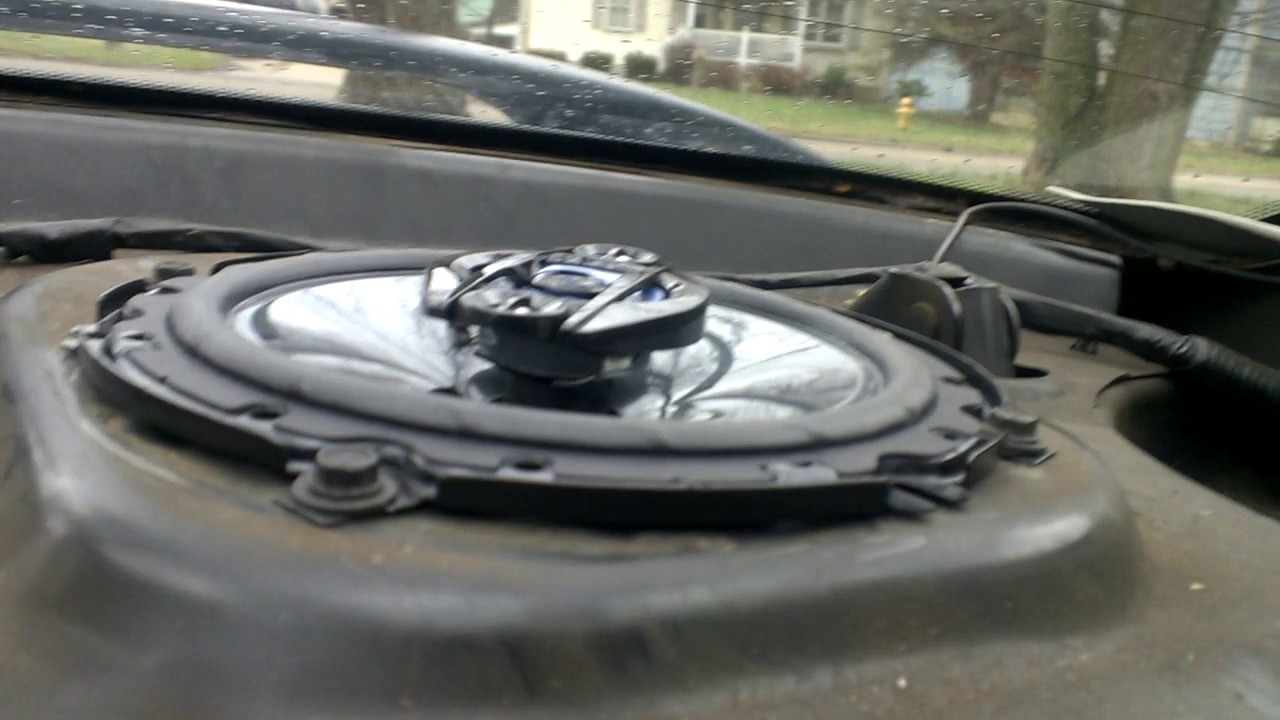 How to Install Speakers, into the Saturn S-Series(Rear)
