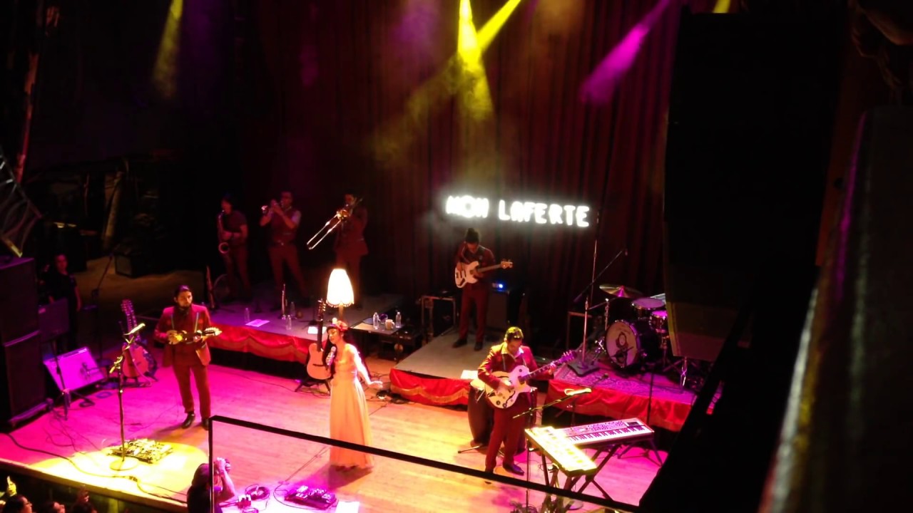 Mon Laferte en Vivo concierto completo en San Diego California 2017