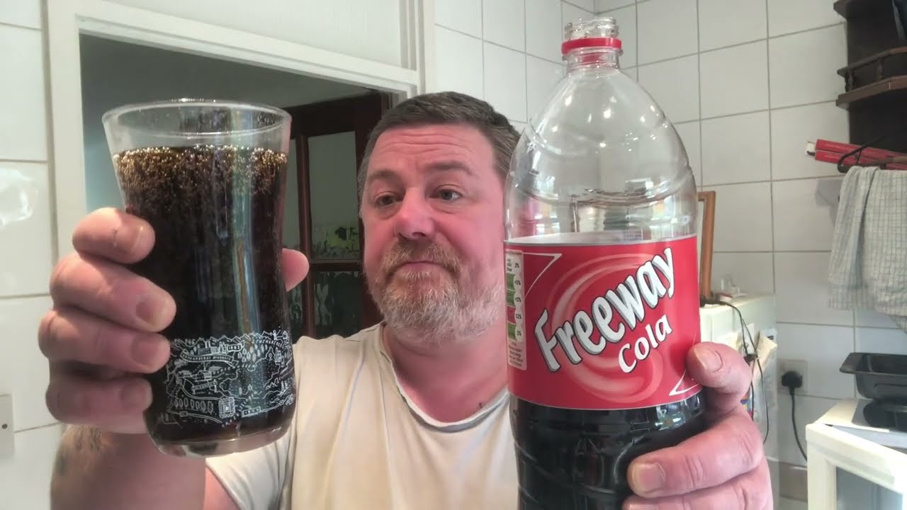 Marks remarks - Freeway Cola Drink Review - 2 L from Lidl