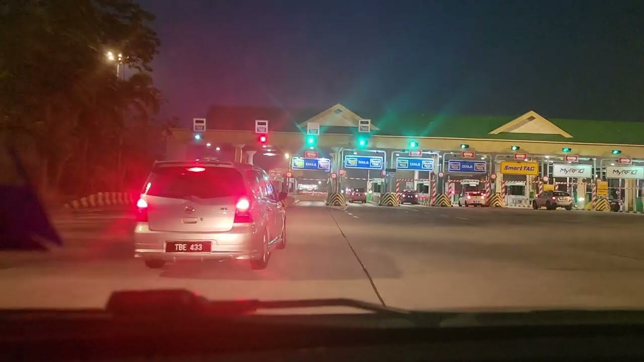 Passing Through Malaysia's Expressway Toll Gates! #malaysia #kualalumpur #tollgate