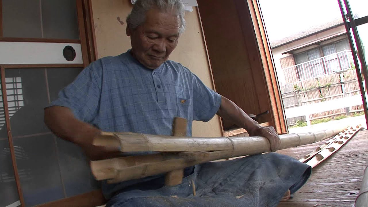 竹細工職人（Bamboo Work)
