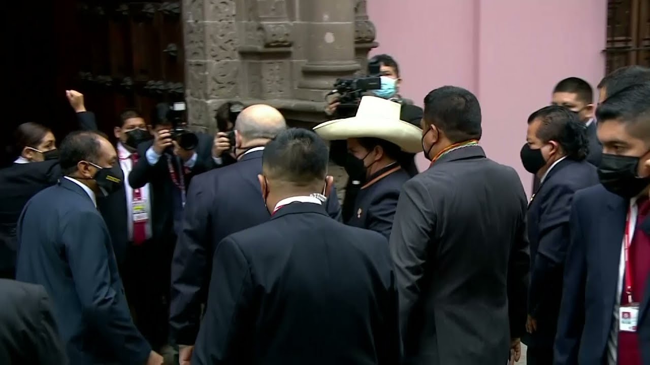 As&iacute; fue la llegada del presidente Pedro Castillo a Palacio de Torre Tagle &iquest;Cu&aacute;l fue su vestimenta?