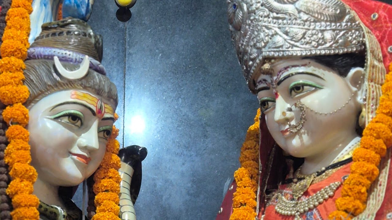माँ लक्ष्मी की कृपा पाने पर सुने ये भजन 🙏🙏