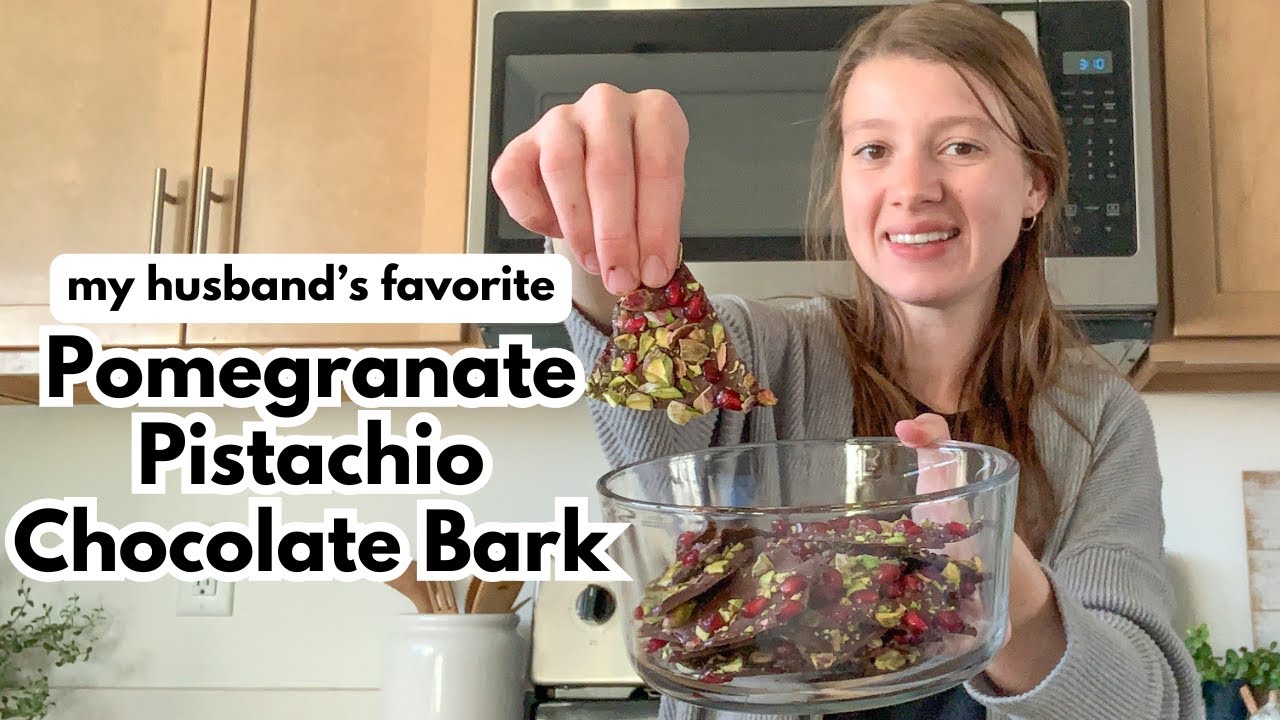 Pomegranate Pistachio Chocolate Bark | The PERFECT Holiday Treat!