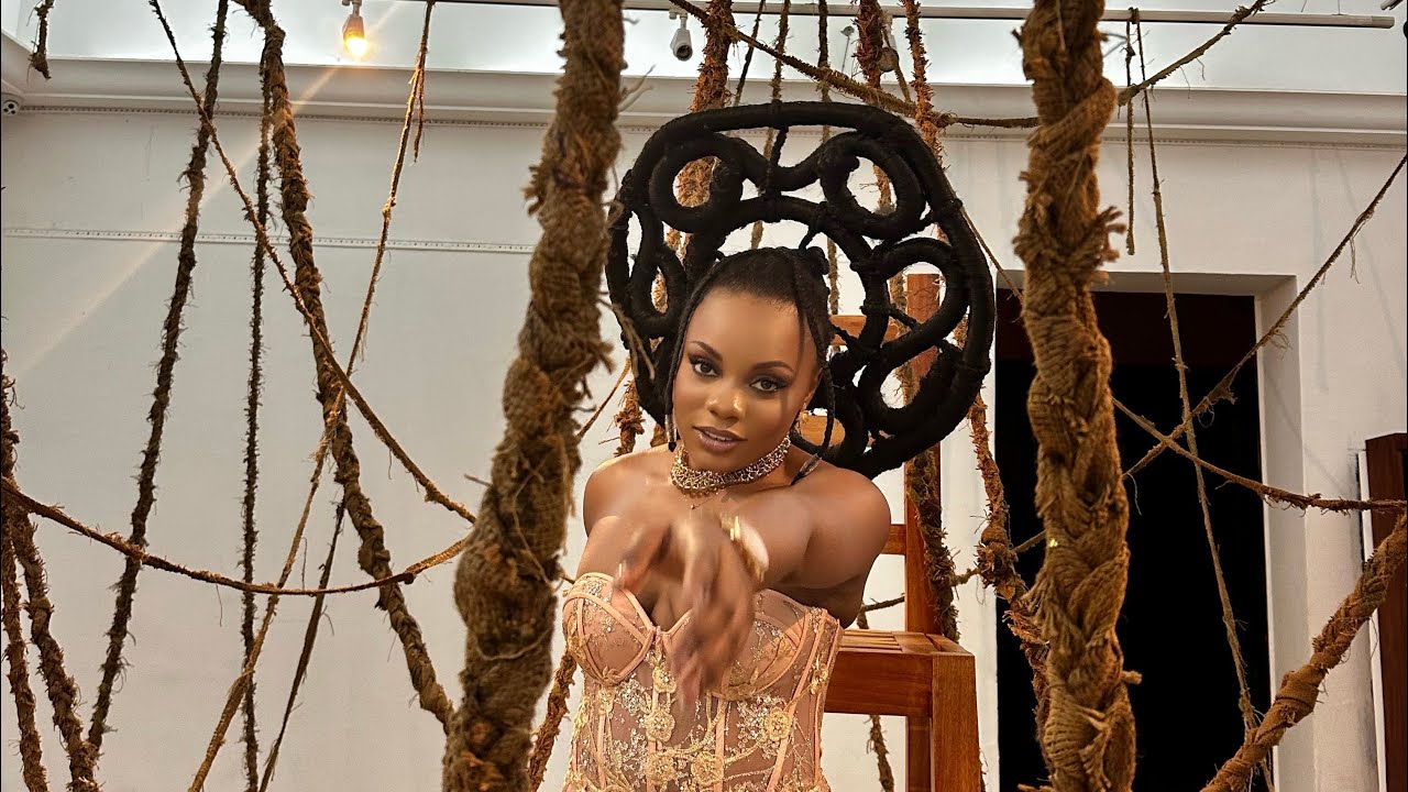 Ulanda - Doing Me Well ft Cleo Grae [Official Video]