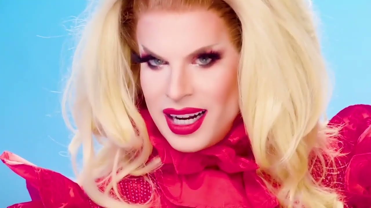 Katya throws shade at BenDeLaCreme (She still talks about it)