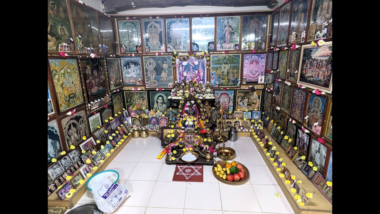 Thiruppugazh Isai vazhipaadu @ Anbar Sri Chandramouli's house in Senganur (Part 1)