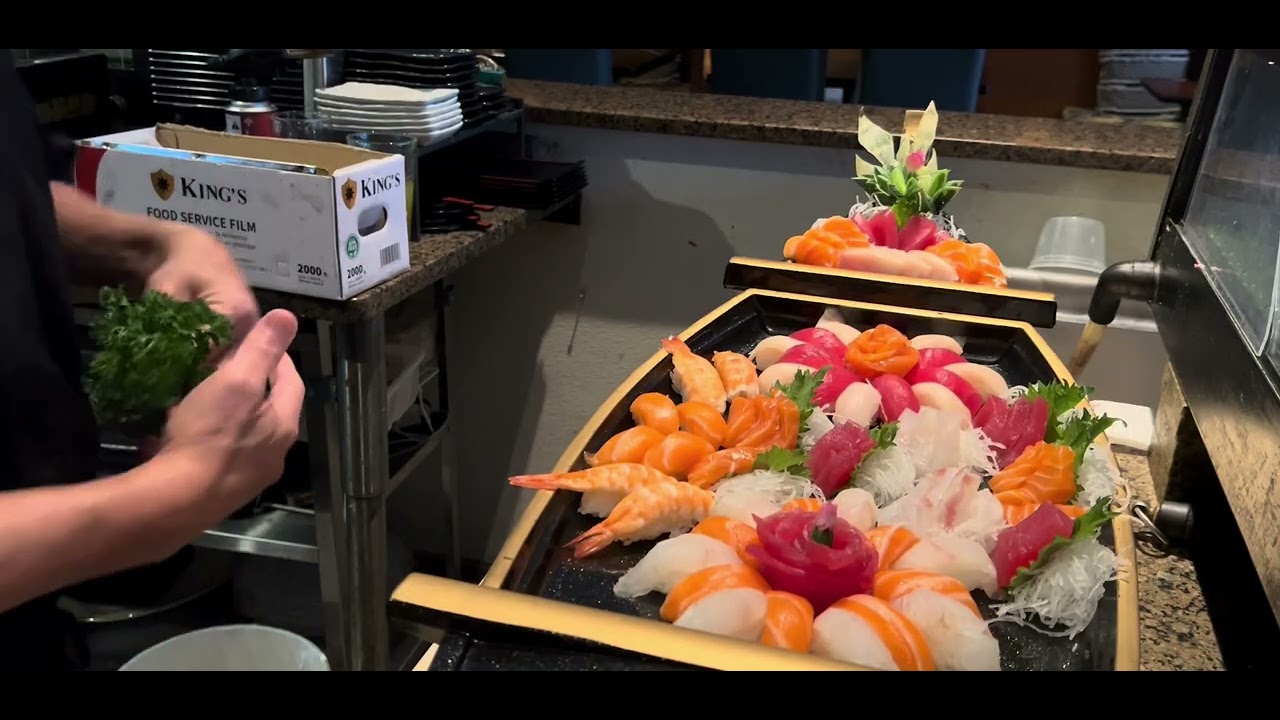 Making special sushi Boat! For VIP!