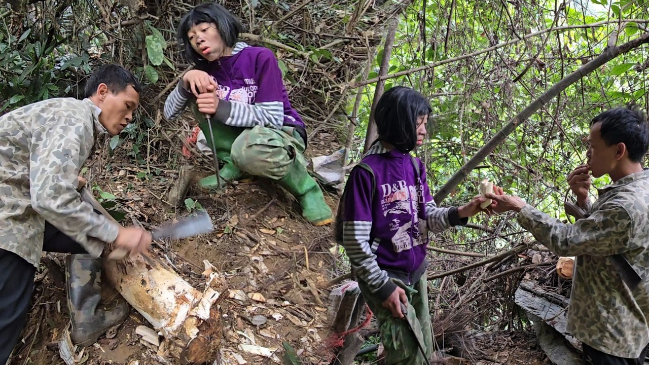 The woman was taken to work by Hoang every day, and he taught her how to pick out everything to sell