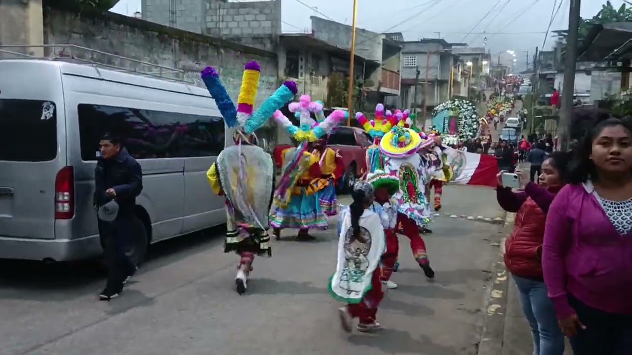 Santiagos de Chocaman Bailando en procesión del día 11/12/2023 Danza Virgen de Los remedios)