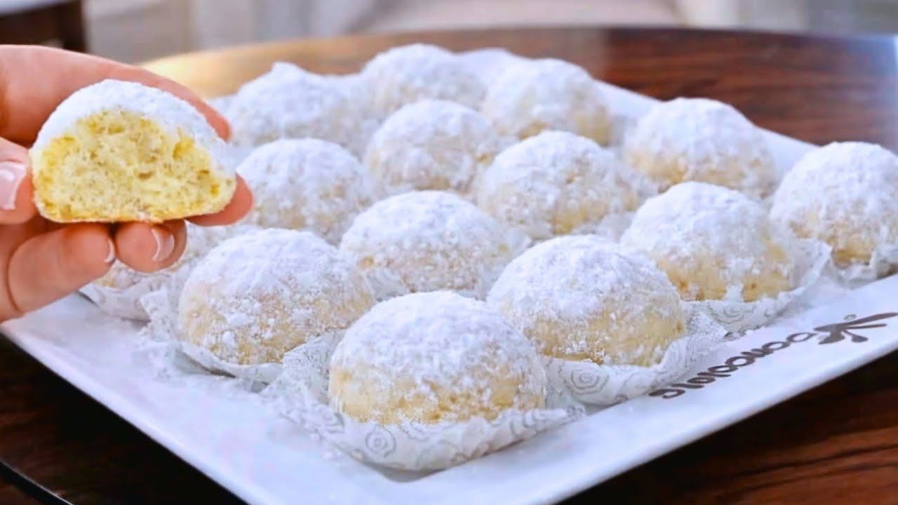 جربوا الاختراع الجديد احلى من الكعك واطعم من البسكوت كرات الثلج دايبة في الفم ❄️ تريند الموسم